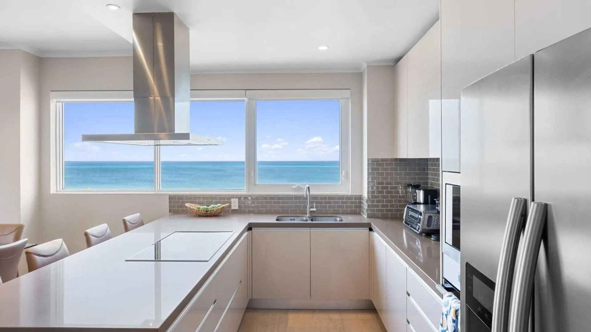 Beach View - Royal Beach View 2Br Condo - Lv509 Palm Beach